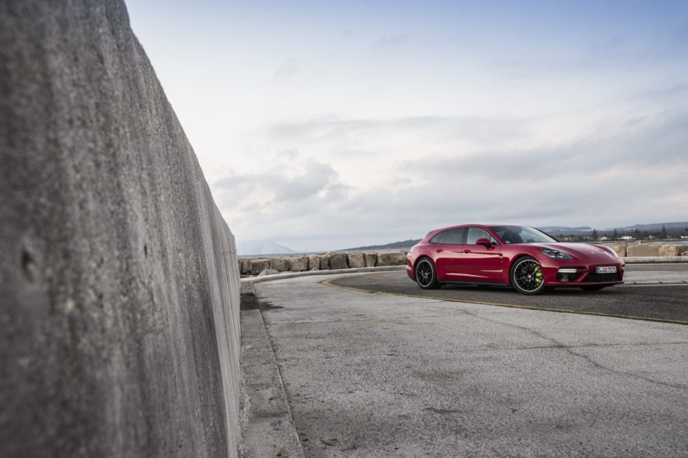 13.1.inTv - PORSCHE Panamera Turbo S E-Hybrid Sport Turismo