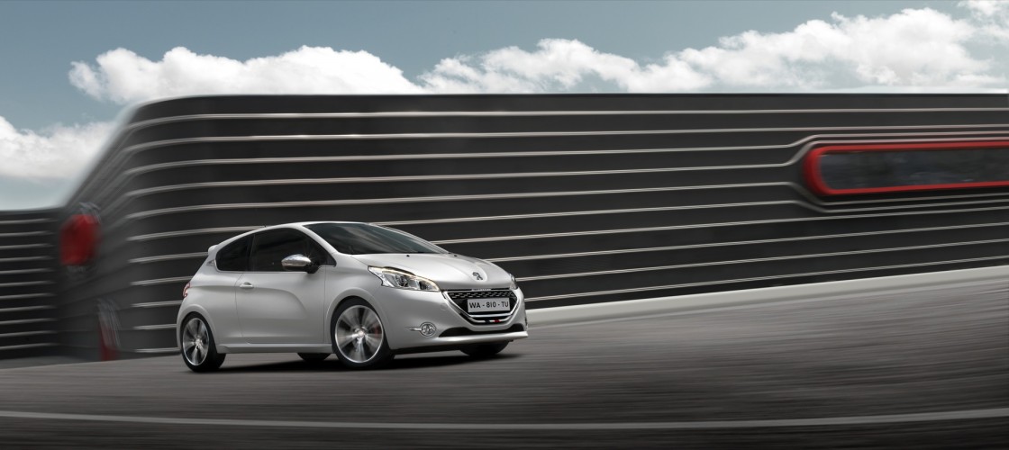 PEUGEOT 208 GTi @ drivelife.it magazine on line