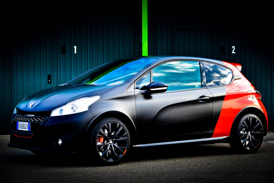 Peugeot 208GTi 30th ©lucaromano