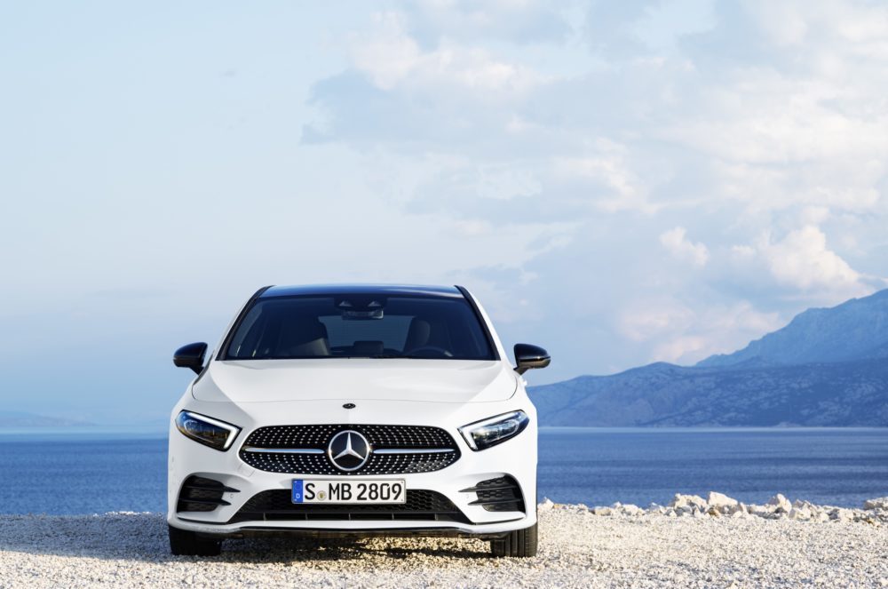 Mercedes-Benz A-Klasse. Exterieur: Digital white pearl  - 3.2.inTv -  #mercedes nuova Classe A, ordinabile a Marzo, in vendita in primavera ;-)  Mercedes-Benz A-Class. Exterior: Digital white pearl - 