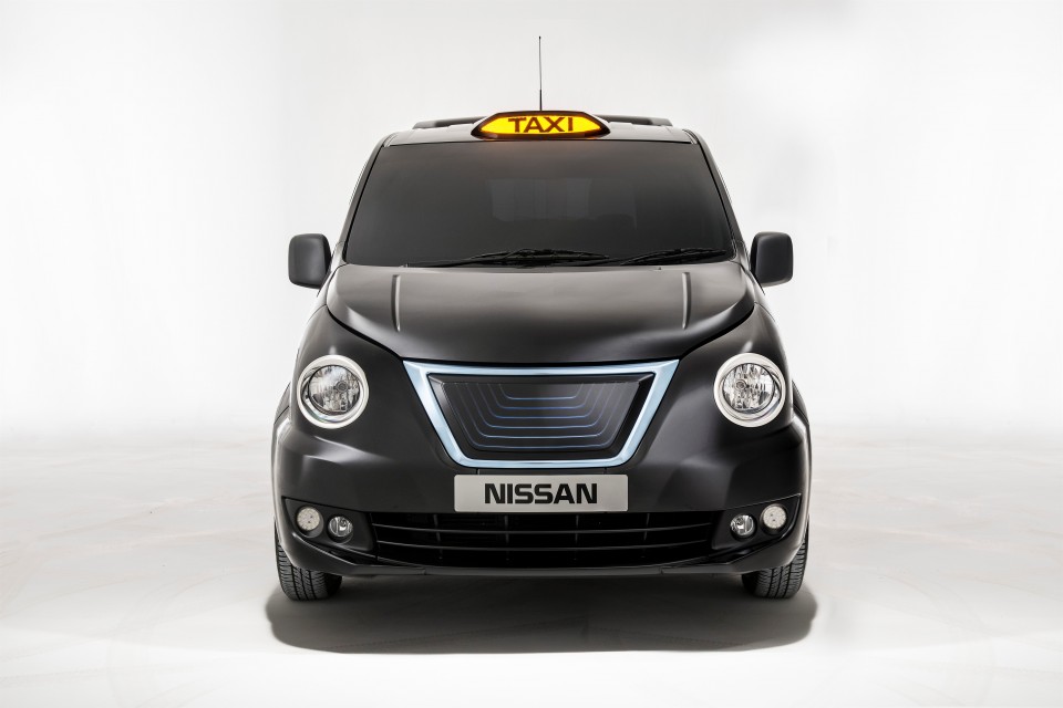 nissan-rivela-il-nuovo-frontale-del-suo-taxi-per-londra-e-su-misura-per-rispettare-la-tradizione-dei-black-cabs-113317_1_5