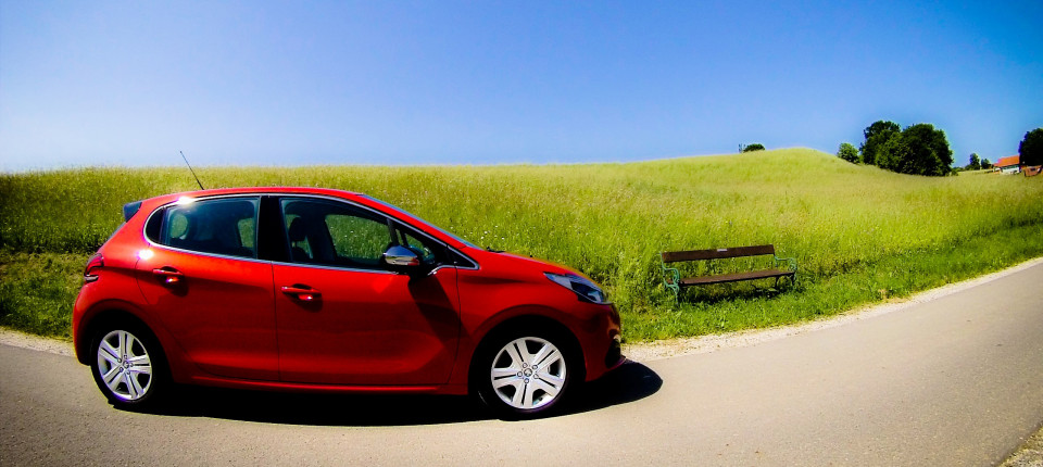 PEUGEOT 208 - Test drive Graz ©lucaromanopix